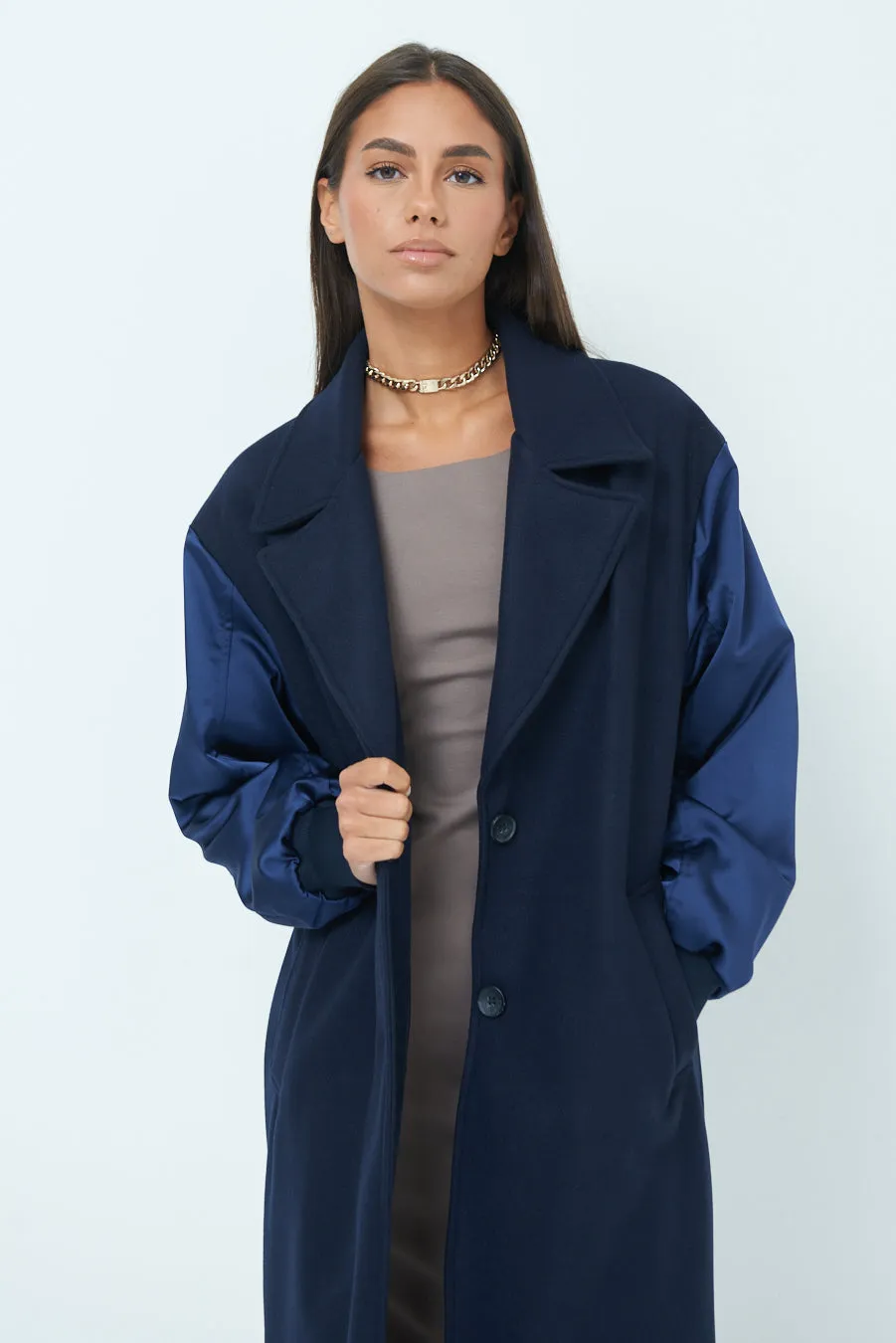 Contemporary longline coat with contrasting sleeves wholesale