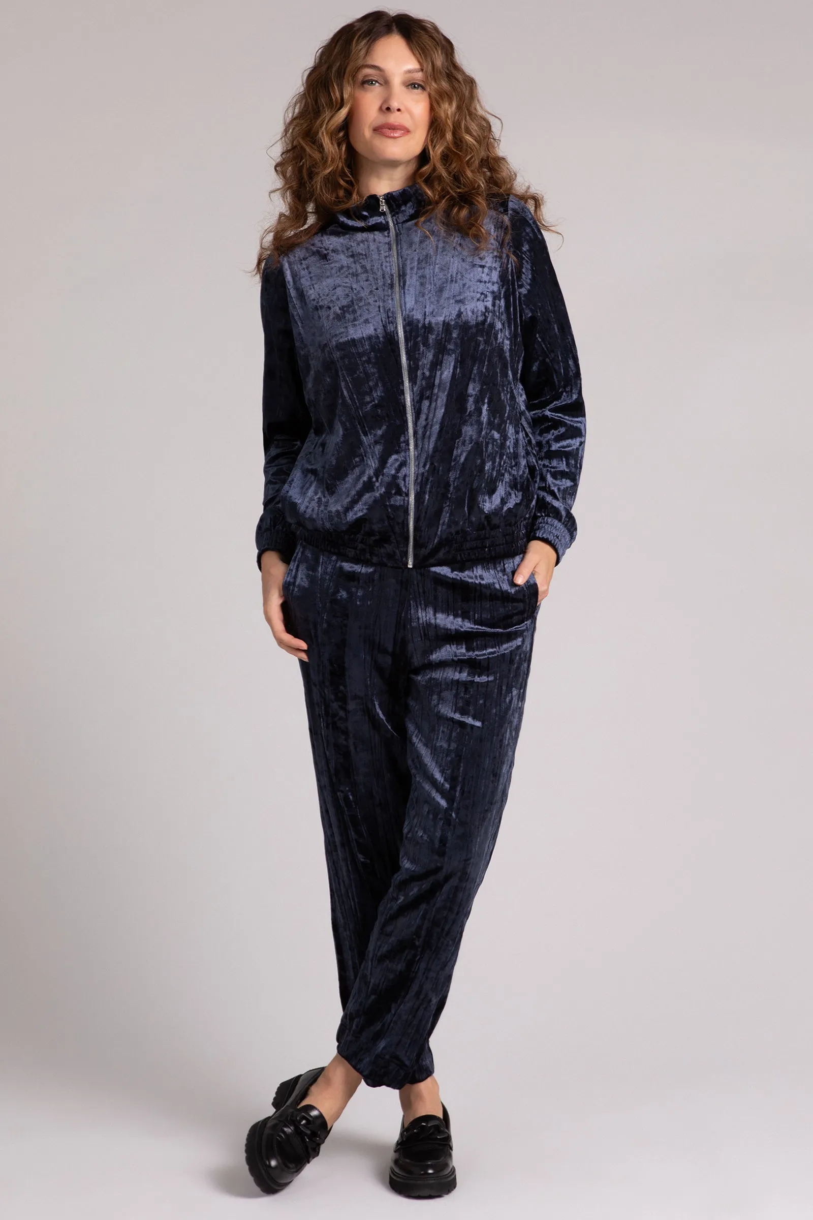 Crinkle Velvet Zip Front Warm Up | Navy