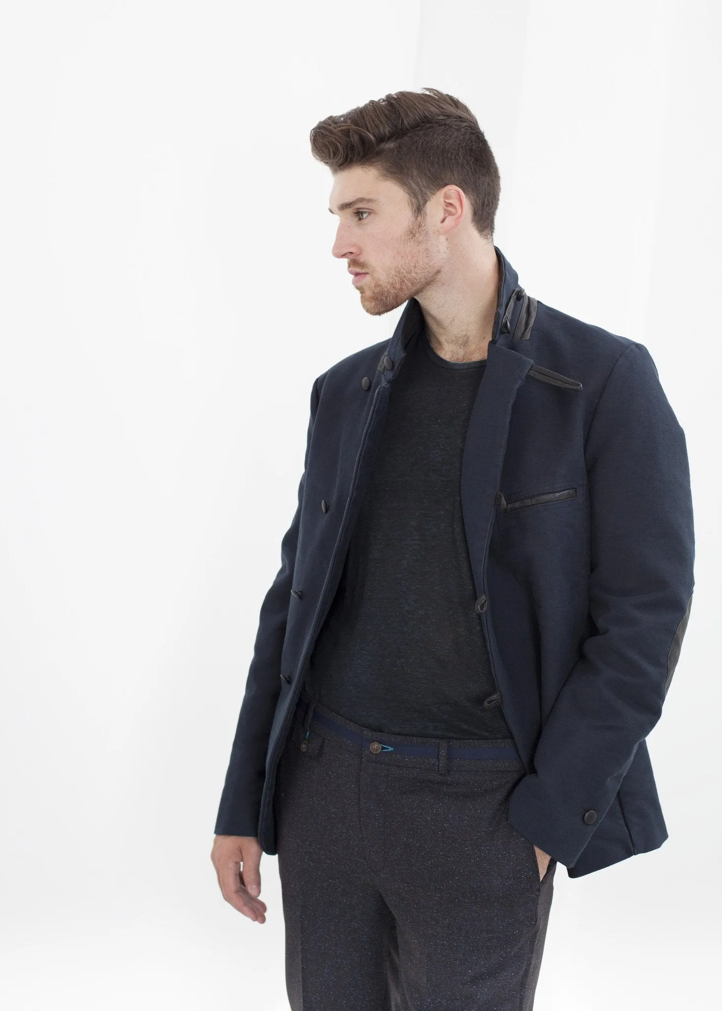 Taurin Jacket in Navy